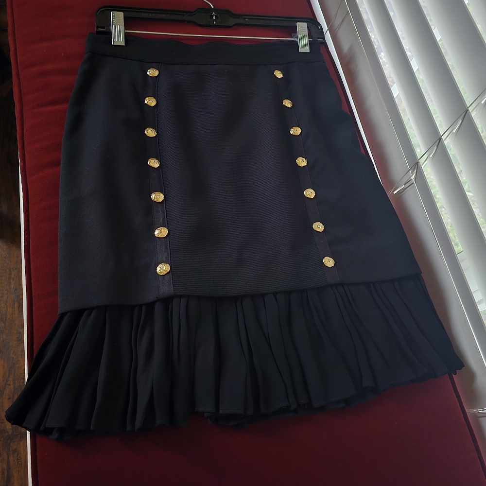 Gemma Kahng Elegant Black Skirt with Gold Button Accents Size 6